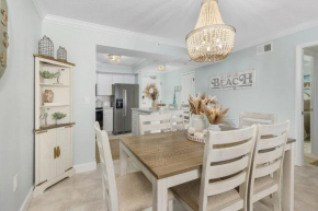Beachfront Condo w/ Gulf Views, Heated Pool & BBQ